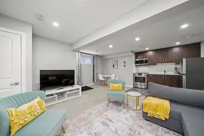 Image de Cozy Home near Calgary Airport