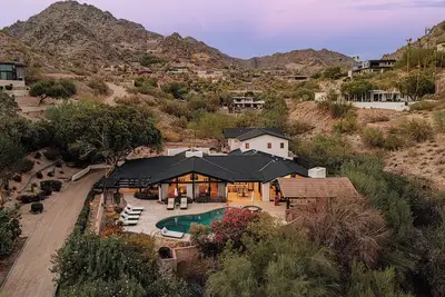 Image de Mountainside Manor - Private 6br Retreat