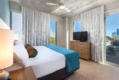Image de Cozy 1 Bedroom Deluxe Near Austin City Limits 2025 Festival- Oct. 9 - 13