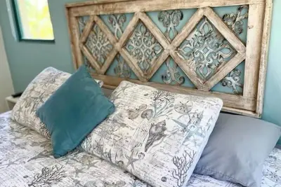 Image de Ocean View at Aquatika Penthouse-Steps to Beach