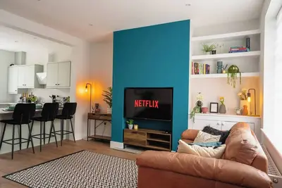 Image de Enjoy a stylish, comfortable stay at Sawley Cottage, a beautiful, spacious, modern 2 bedroom house by Above Rubies in central Skipton - The gateway to the Yorkshire Dales!