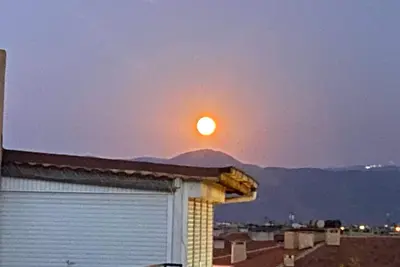 Image de 3-bedroom roof top in charming Akçay with fitness room, Ac and pool