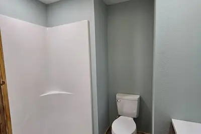 Image de New Build - Close to Hatfield Mccoy Trails - Sleeps 6 - Clay's Bear Cave