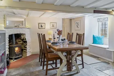 Image de Myrtle Cottage - sleeps 4 guests  in 2 bedrooms