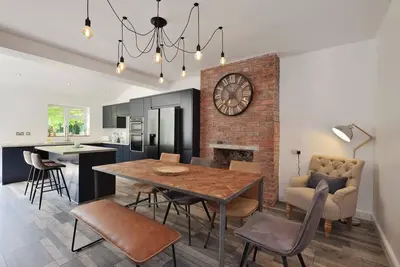 Image de Big 3br  • Central  • Pets Welcome