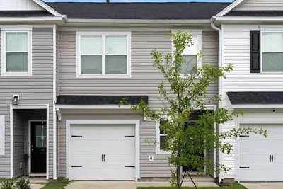 Image de Welcome home away from home! Near Fort Jackson