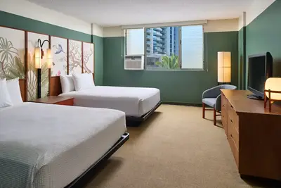 Image de Prime Location! 2 Welcoming Units with Onsite Pool Property