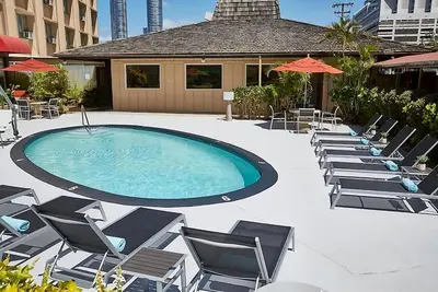 Image de 4 Family Friendly Units, Relaxing Garden Views, Pool Access, Minutes to Beaches