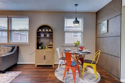 Image de Clean and elegant 2-bedroom apt with private fence and automated gate in Houston