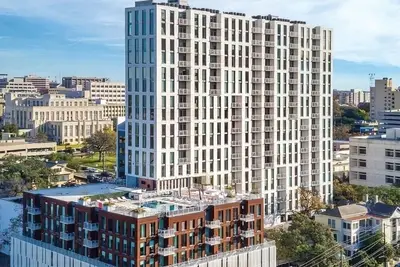 Image de Charming 1-bedroom Condo in Austin w fitness & Rooftop Pool - Acl