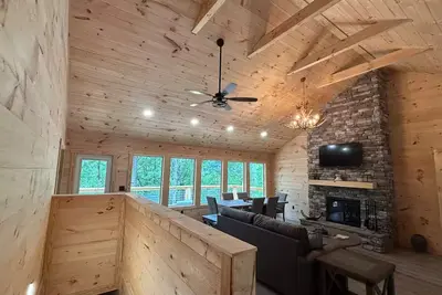 Image de 3/2 w/Hot Tub Bear Top Lookout