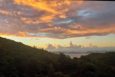 Image de Newly Renovated Sea View 1-bedroom apartment in Tortola