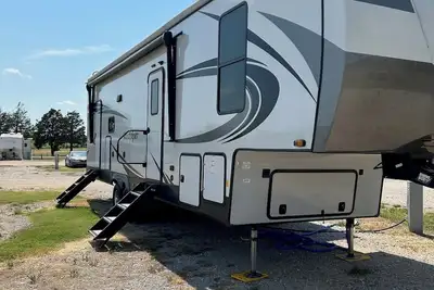 Image de Hillsborough home away from home