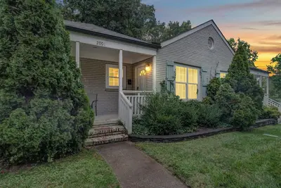 Image de Villa Heights / NoDa Area – Modern 2br Apartment