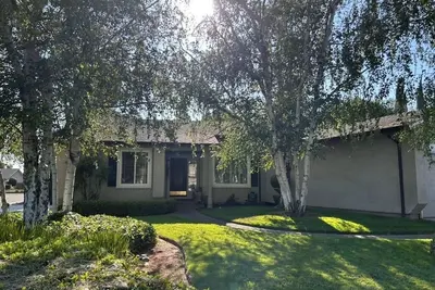 Image de Ham Station - 3 B / 2 Ba - Bright & Cheery Home - A Dog’s Dream!