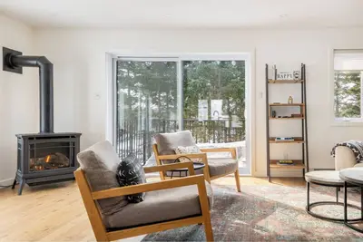 Image de Chalet bord de plage ski-in/ski-out Mont-Blanc vélo de montagne et Spa