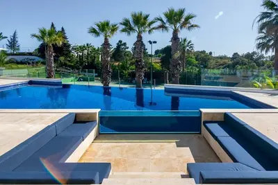 Image de Sleek Algarve Villa With Spa, Gym and Heated Pool