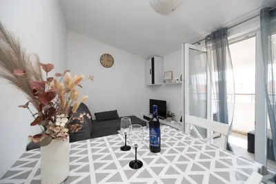Image de Appartement de deux chambres avec le balcon Zadar (A-19830-a)