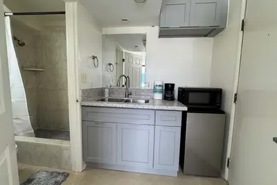 Image de 2-bedroomKitchen Studio Family7person in terrific Honolulu Near Waikiki AlaMoana