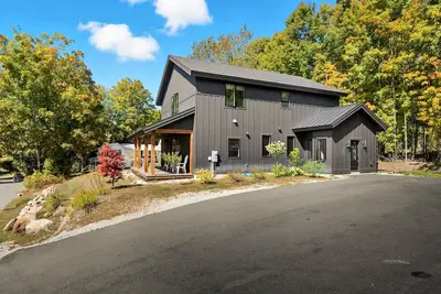 Image de Paradise Road- Modern Retreat in the heart of Bethel