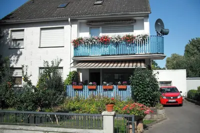 Image de Appartement avec balcon dans la forêt Teutoburg