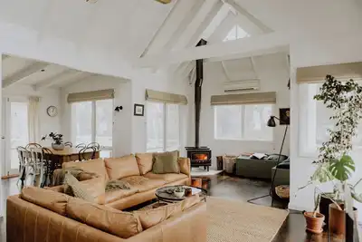 Image de Cosy Cottage close to Trentham Village