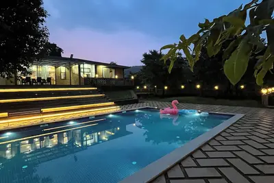 Image de Fabulous 4-bedroom villa with Private Pool Dhamandhar, Pawna
