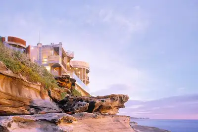 Image de Spacious 5-bedroom villa in fabulous South Coogee with fitness room