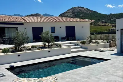 Image de Villa Dima : Corse - piscine - Clim - barbecue - pétanque