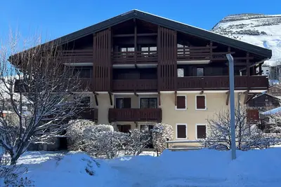 Image de Appartement T2 + coin montagne skis aux pieds avec parking aux 2 alpes.