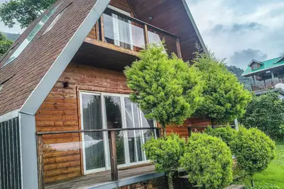 Image de Mistywood Cottages With Valley View by Homeyhuts