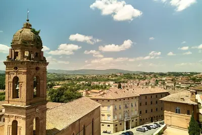Image de \"Palazzo Incontri\" penthouse historic center Siena