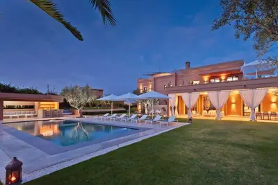 Villa Lumiere by J&J