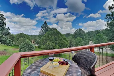 Image de Alto Mountain Sojourn | Pet-Friendly, Large Deck, Pool Access