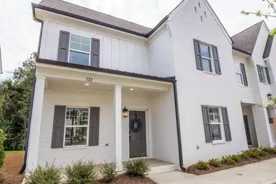 Image de Fenway to First Down by Apex Short Term Stays