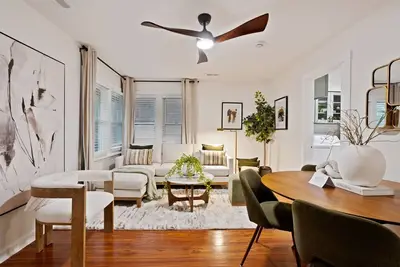 Image de Stylish Evanston Retreat Near Nu & Lakefront