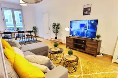 Image de Plein centre 8pers 4ch 2sdb, billard