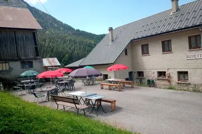 Image de Cottage « La Ferme de l’Ours » avec vue sur la montagne, terrasse privée et Wi-Fi