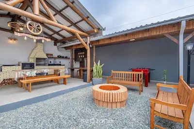 Comfortable and Sophisticated Accommodations Just Minutes From the Beach - Vil