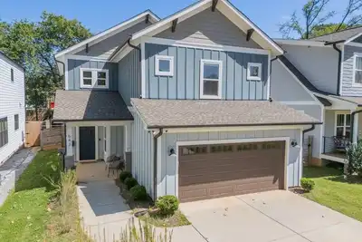 Image de 6 Beds| Center City | Bank of America Stadium