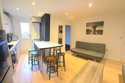 Image de Suites by the sea Deluxe -Appartement-Salle de bain privée