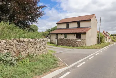 Image de The Miners Cottage, pet friendly, with a garden in Priddy