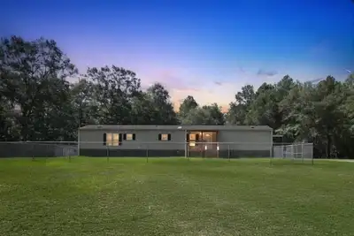 Image de New! Tranquil Country Retreat Surrounded by Nature