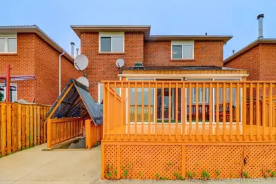 Image de Prestige Manor – 6br | Sunroom | 3400 Sqft