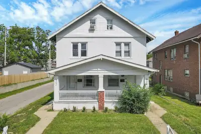 Image de Updated 4br/2. 5ba Townhome, 5-Min Walk to Nationwide Children’s Hospital