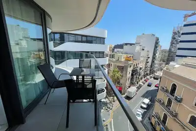 Image de Official Mercury Suite: Lux 3br Apt in w/pool & Ac