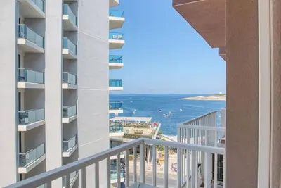 Image de Sun, Sea & Comfort, Qawra Home w/ Stunning Views