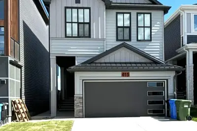 Image de City Living with easy access to the mountains\nAn hour away from Banff