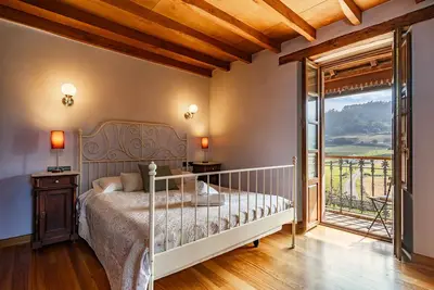 Image de Chambre ou Couloir avec balcon privé et vue sur la montagne