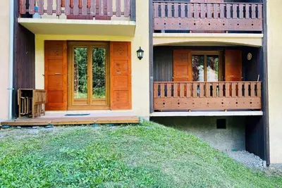 Image de À 280m des pistes de ski, Rez-de-chaussée, terrasse, balcon, parking, télévision, casier à ski, 24m²
